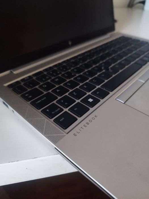 Portátil HP Elitebook