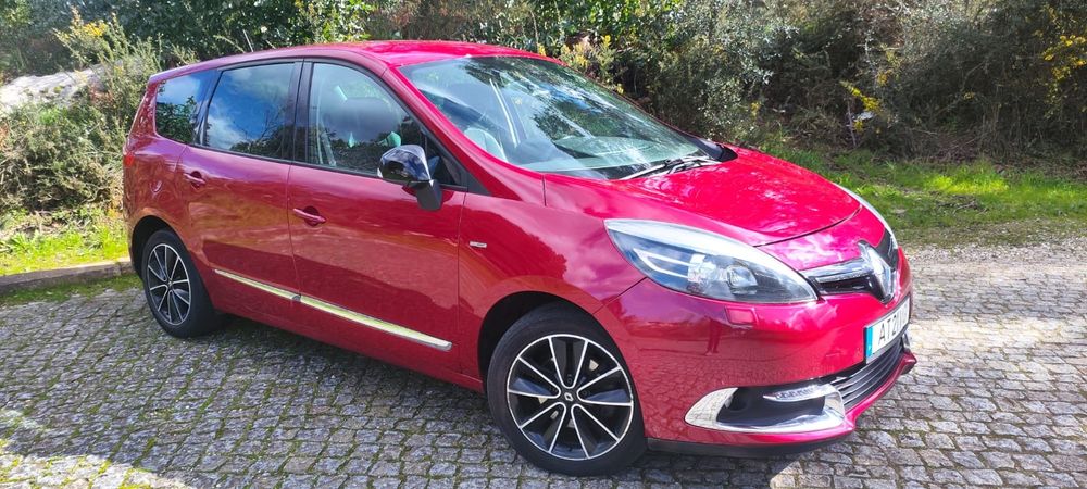 Renault Scenic 1.5 DCI Bose Edition

-Ano 2012
-Motor 1.5 DCI (rápido