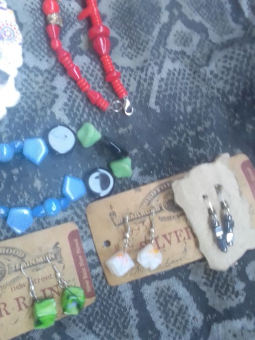 Украшения стеклянное