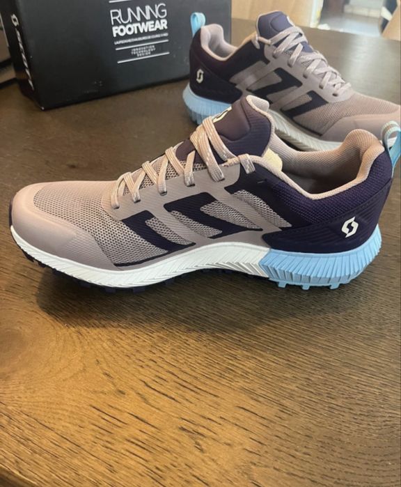 Tenis Scott Kinabalu 2 running