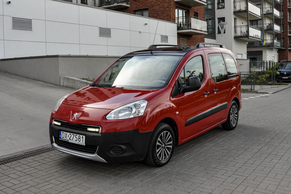 Peugeot Partner 1,6 LPG Lift 2012 r. Bezwypadkowy