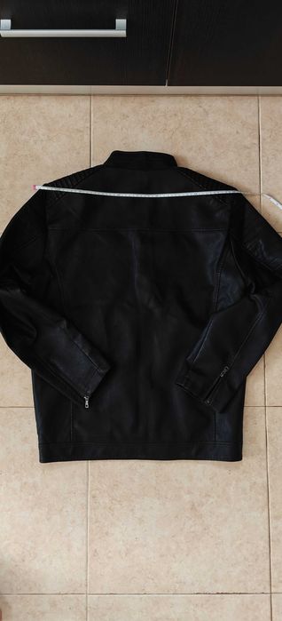 Куртка кожаная чёрная