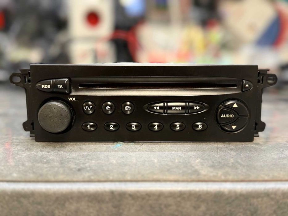 Fabryczne Radio Peugeot 206 307 Citroen C3 PSARCD111-01