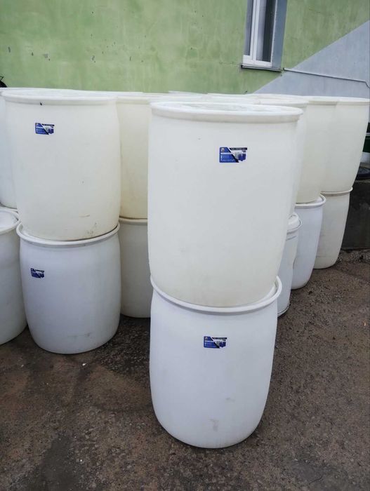 Харчова бочка 160л , кришка  під 2 корки (Під сік, вино, питну воду)