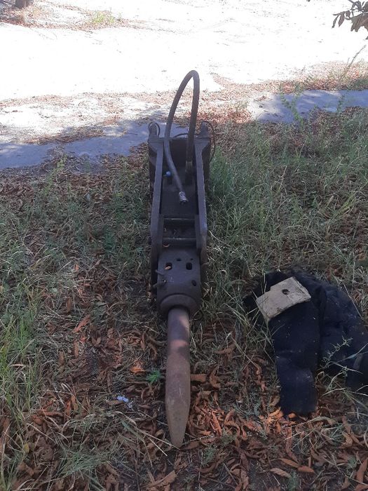 Продам гідромолот для екскаватора,Дельта 10