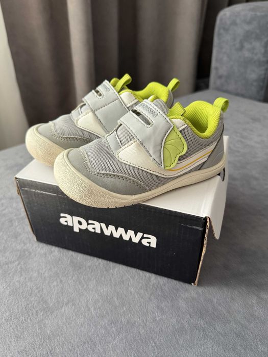 Кросівки дитячі Apawwa 23 розмір (по см як 24)