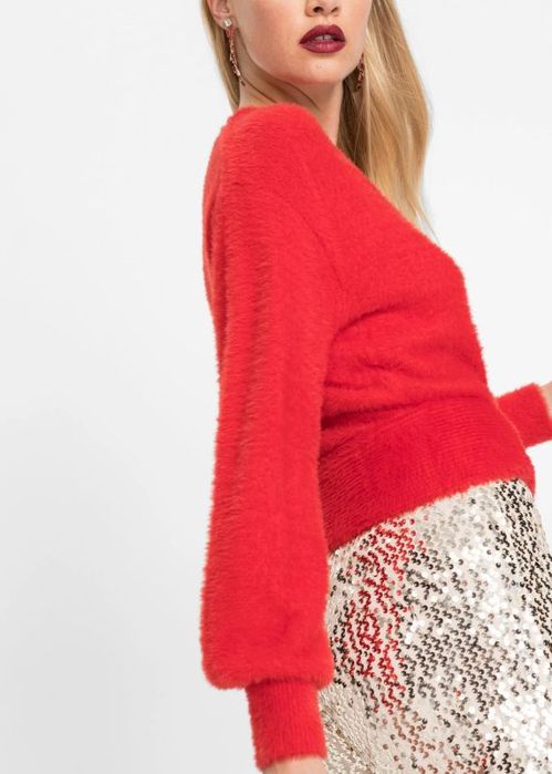 B.P.C czerwony krótki kopertowy sweter włochaty 48/50.