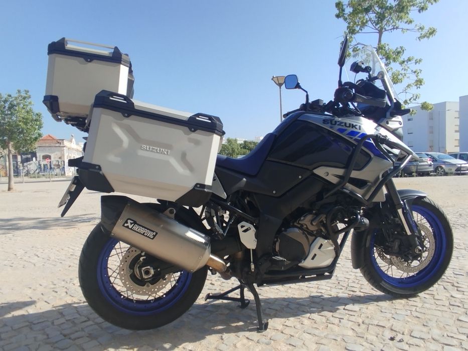 Vendo Suzuki Vstrom 1050 XT /2022/ Malas+Top Case / Full Extras