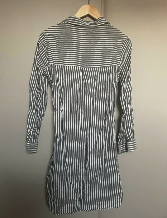 Szmizjerka damska Bershka sukienka koszulowa w paski M