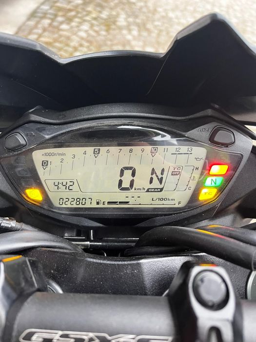 Suzuki gsx-s 750 A2