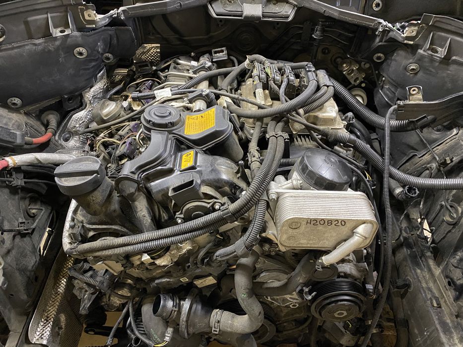 Продам двигун бмв н20в20  повний привід 2.0бензин