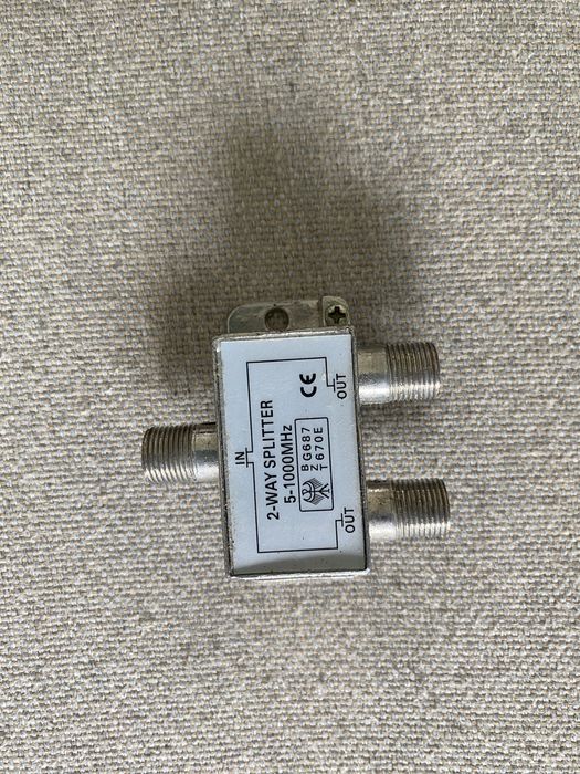 Antenna or Data Signal Splitter Distributor64283910684289120