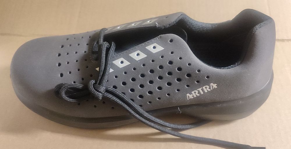 Buty Artra arezzo. Rozmiar 43