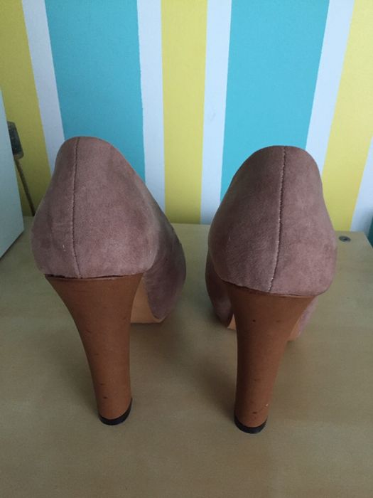 Sapatos cerimónia 37