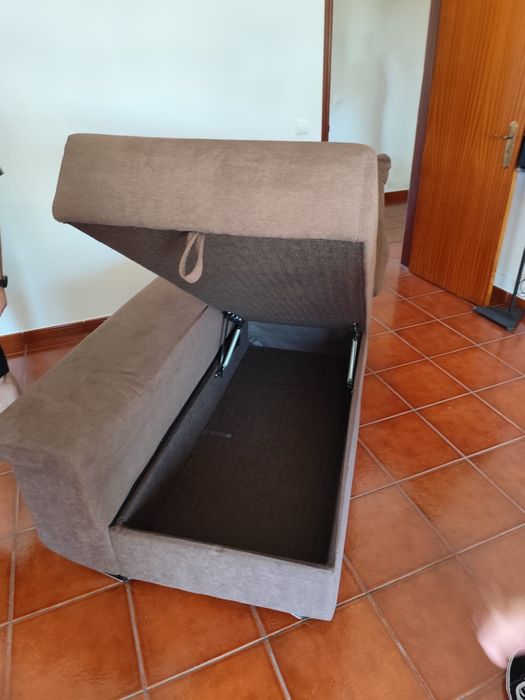 Chaise lounge castanho