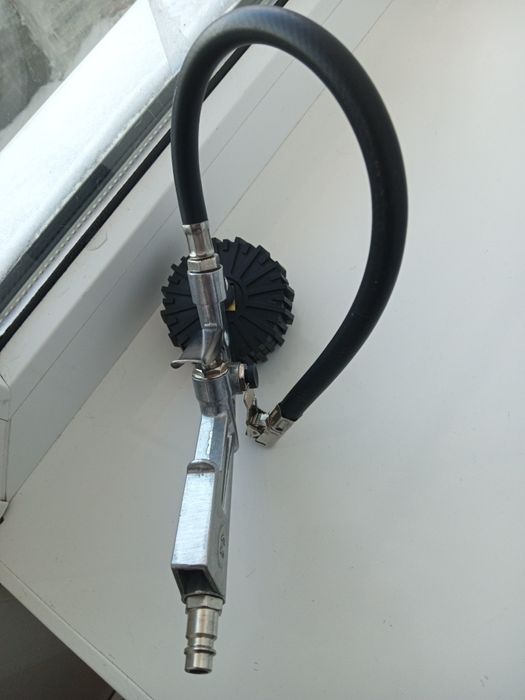 Пистолет для подкачки шин