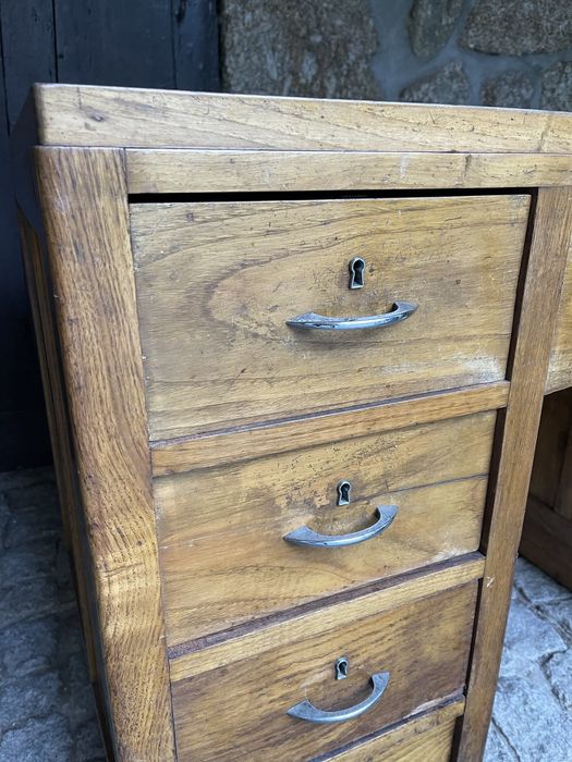 Secretária em castanho antiga