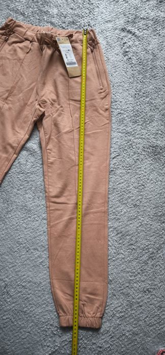 Nowe spodnie dresowe coccodrillo r. 158