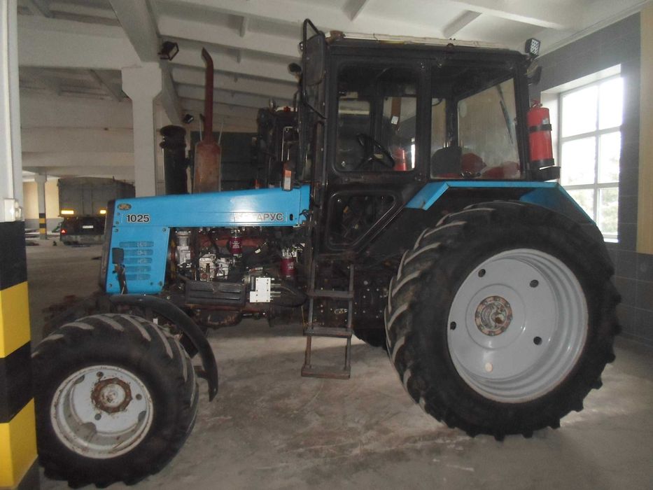 Трактор МТЗ-1025