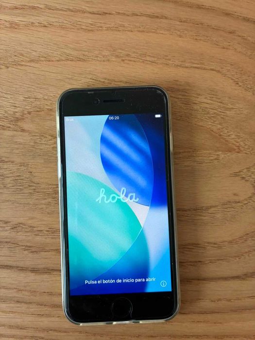 iPhone SE 2020 64 GB biały - stan bardzo dobry + dodatki