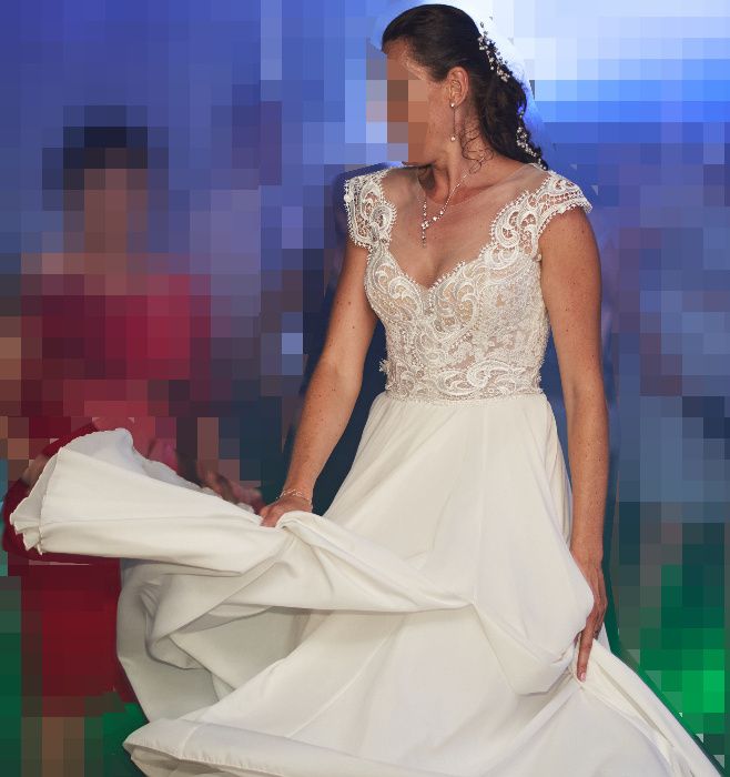 Piękna suknia ślubna