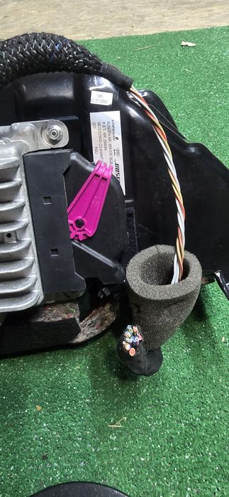 Динаміки саб боссе ауді ауди а6 с5