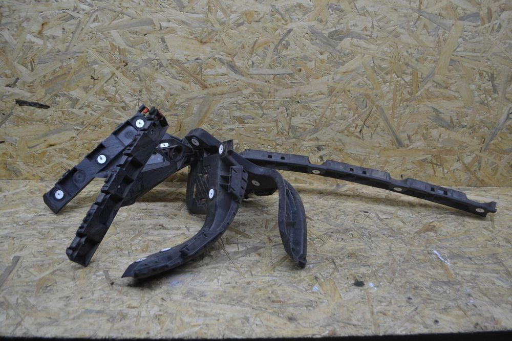 Ślizg ślizgi mocowania zderzaka tylnego Opel Zafira C  KOMPLET