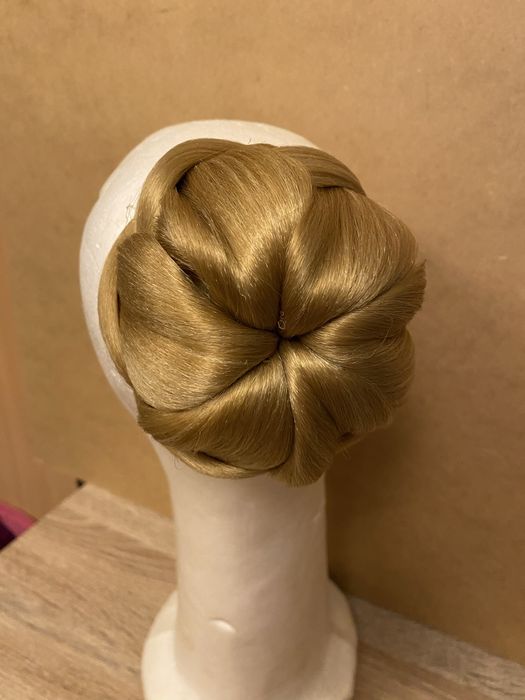 Koczek kok doczepiany włosy syntetyczne złoty blond