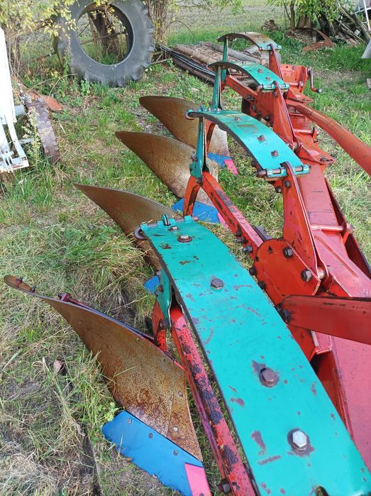 Sprzedam pług Kverneland 4 skibowy z zabezpieczeniem resorowym 16 "