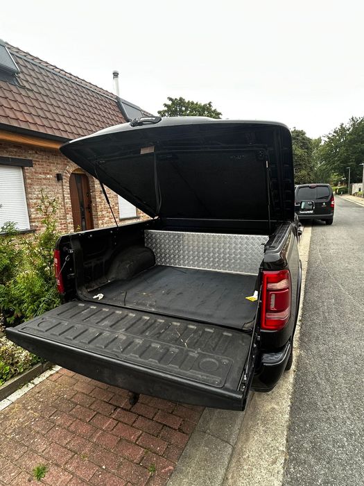 Dodge RAM Longhoorn  5,7 benzyna gaz 400 koni