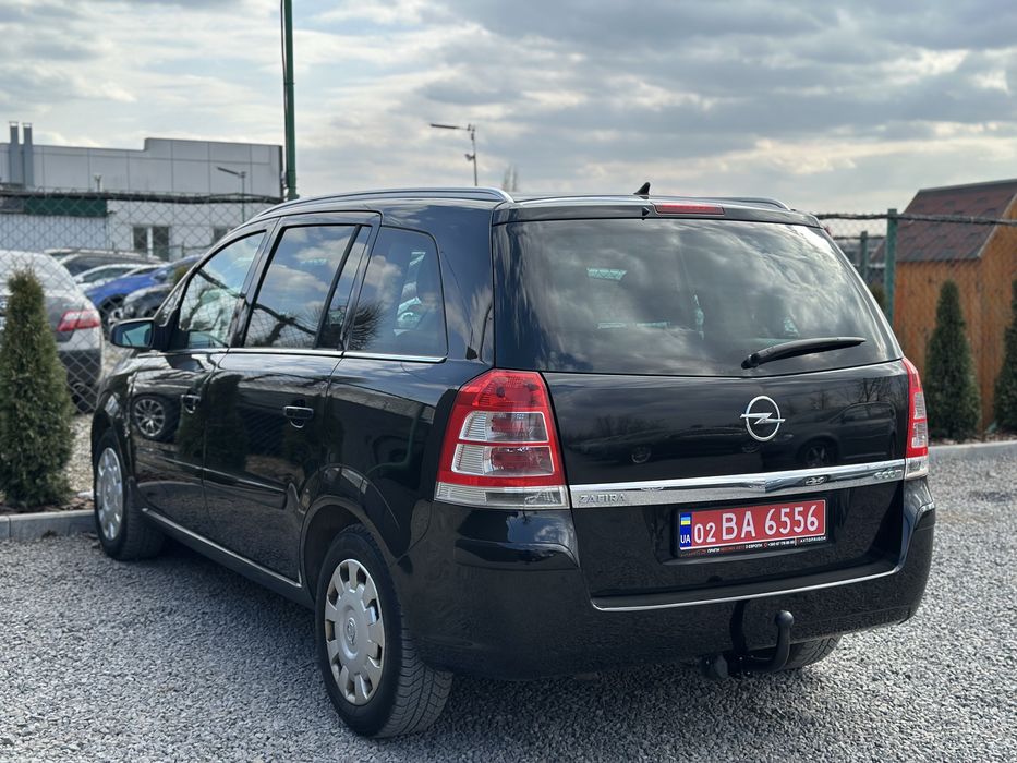 Продам Opel Zafira B 2009