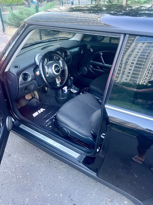 Mini cooper one