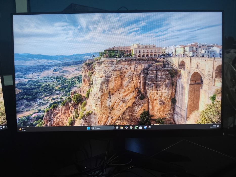 Vendo monitor LG