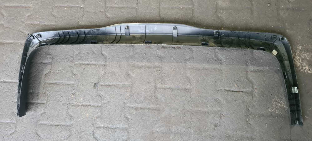 Mercedes Vito 447 boczek osłona klapy bagażnika listwa górna