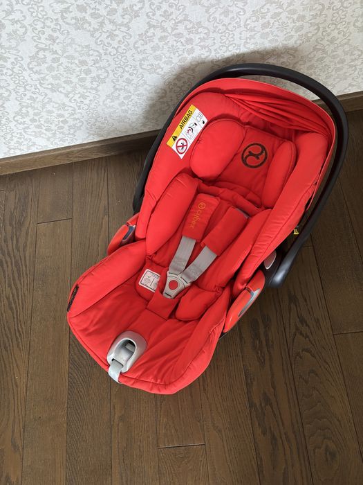 Автокрісло Cybex Cloud Z i-Size Autumn Gold burnt Red червоний колір