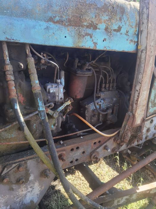 Трактор ЮМЗ-6Л погрузчик грейферний