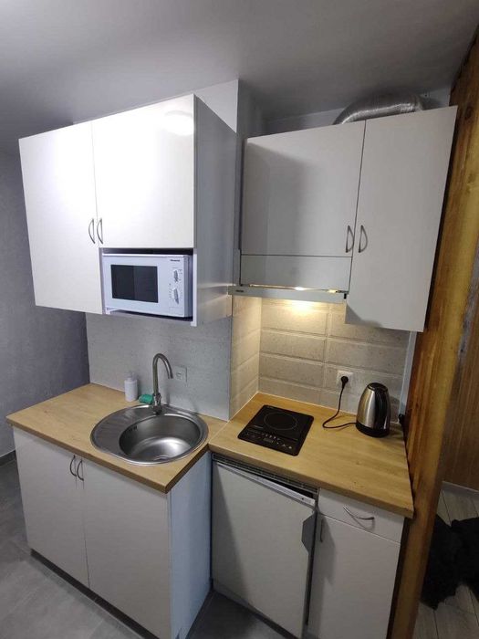 квартира-студія погодинно (площа 17 м2 - 750 грн/доба ). На Волі