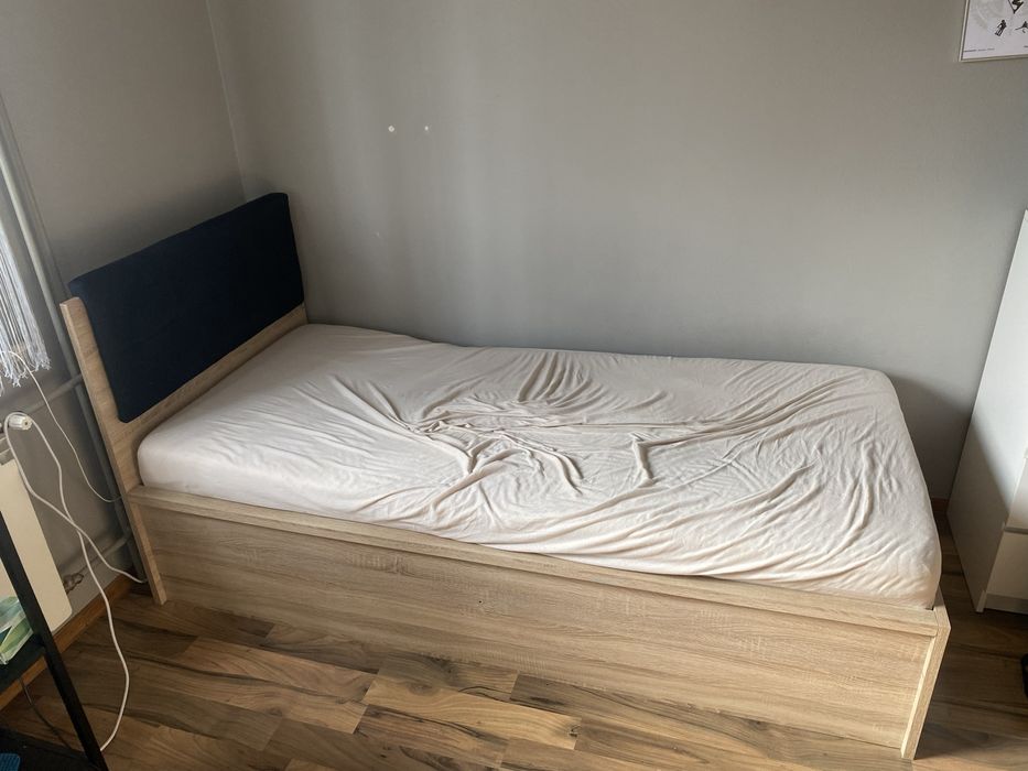 łóżko jednoosobowe