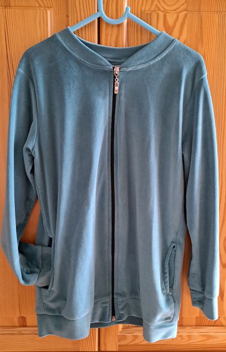 Bluza welur piesek York rozpinana 146 cm