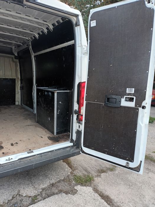 Samochod dostawczy Peugeot Boxer