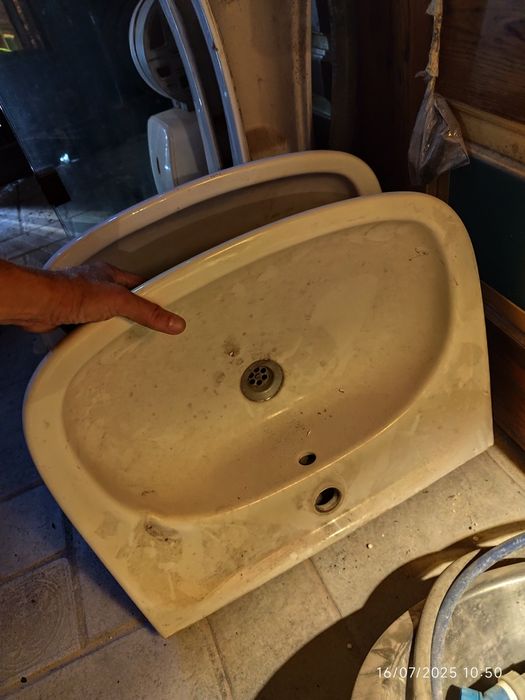 Lavatórios de cerâmica