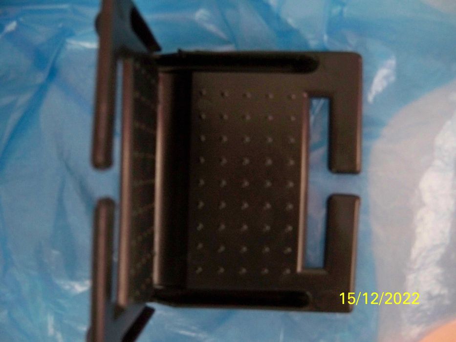 Nowe kątowniki zabezpieczające ładunek