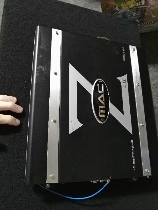 Subwoofer Kicker e Amplificador Mac Z 4100