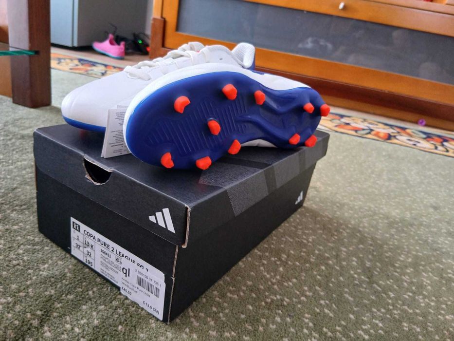 Chuteira criança (NOVA) Copa Pure 2 League Tamanho:32