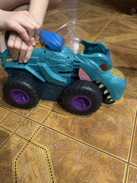 Іграшка Hot Wheels Monster Trucks Car Chompin' Mega Wrex.