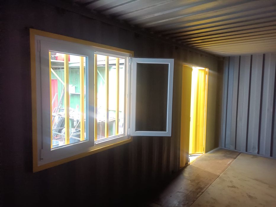 Contentor Maritimo  6 metros 20 pes - Porta e Janela