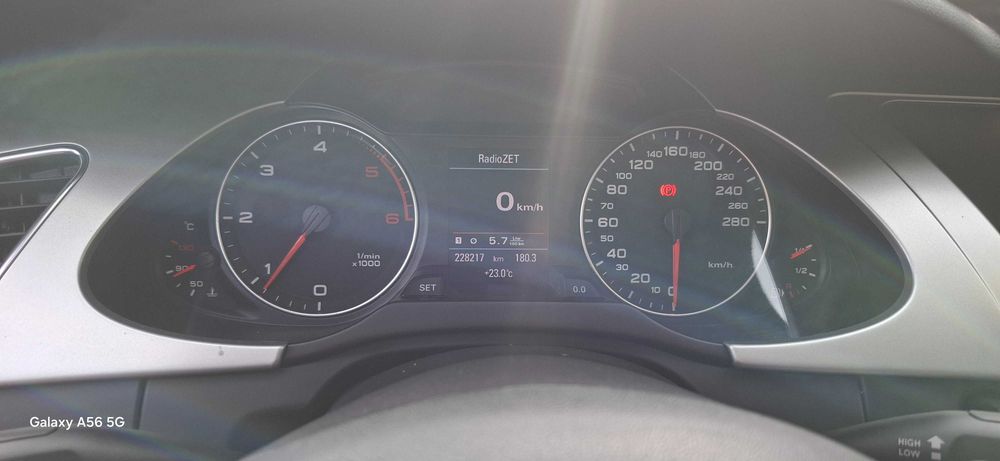 Audi a4 b8 2010 rok