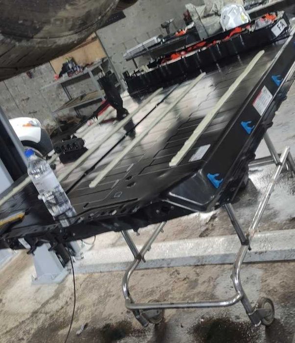 Батарея Tesla Model Y 82 kWh 2023 року - продаж по частинах