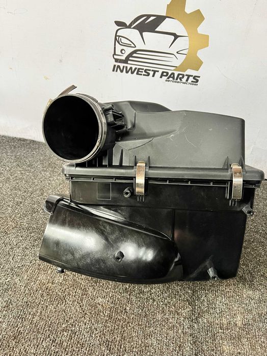 Bmw G20 g22 G26 G42  2.0 Корпус Фільтра Резонатор Патрубок повітряний