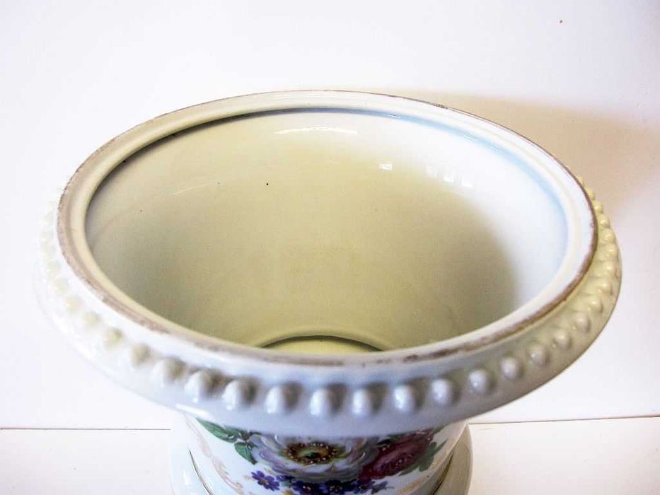 lindo grande vaso de pé alto em porcelana pintada à mão - ARTIBUS